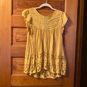 American Eagle yellow top